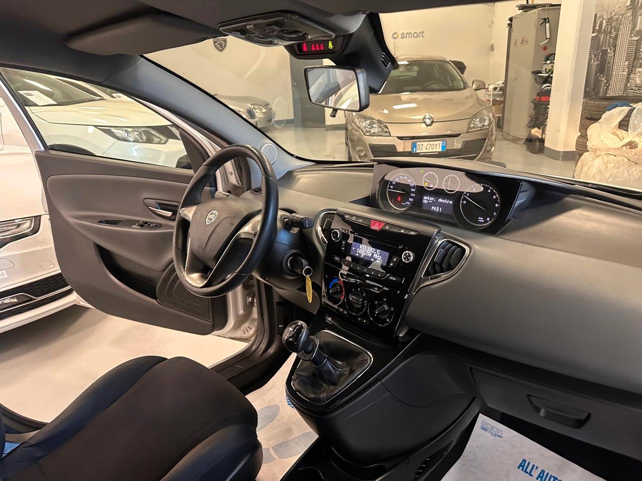 LANCIA YPSILON 1.2 BENZINA