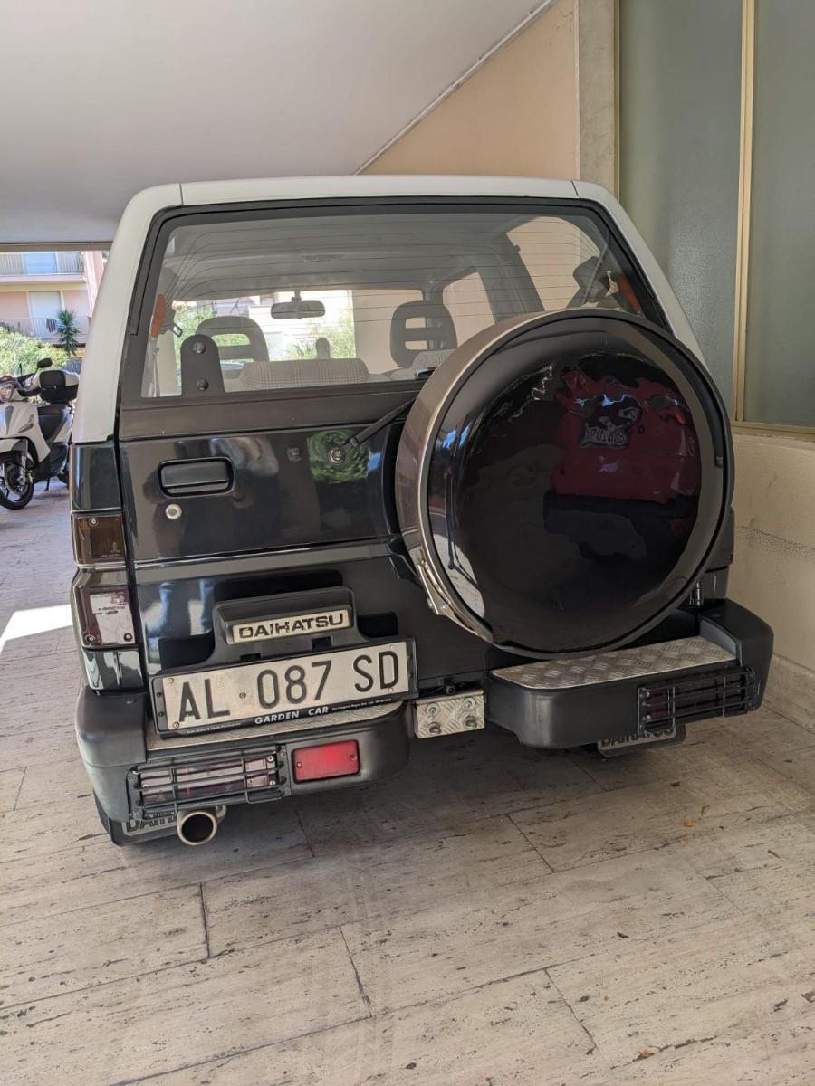 DAIHATSU - Feroza - 1.6i Resin-top Full-Time DX