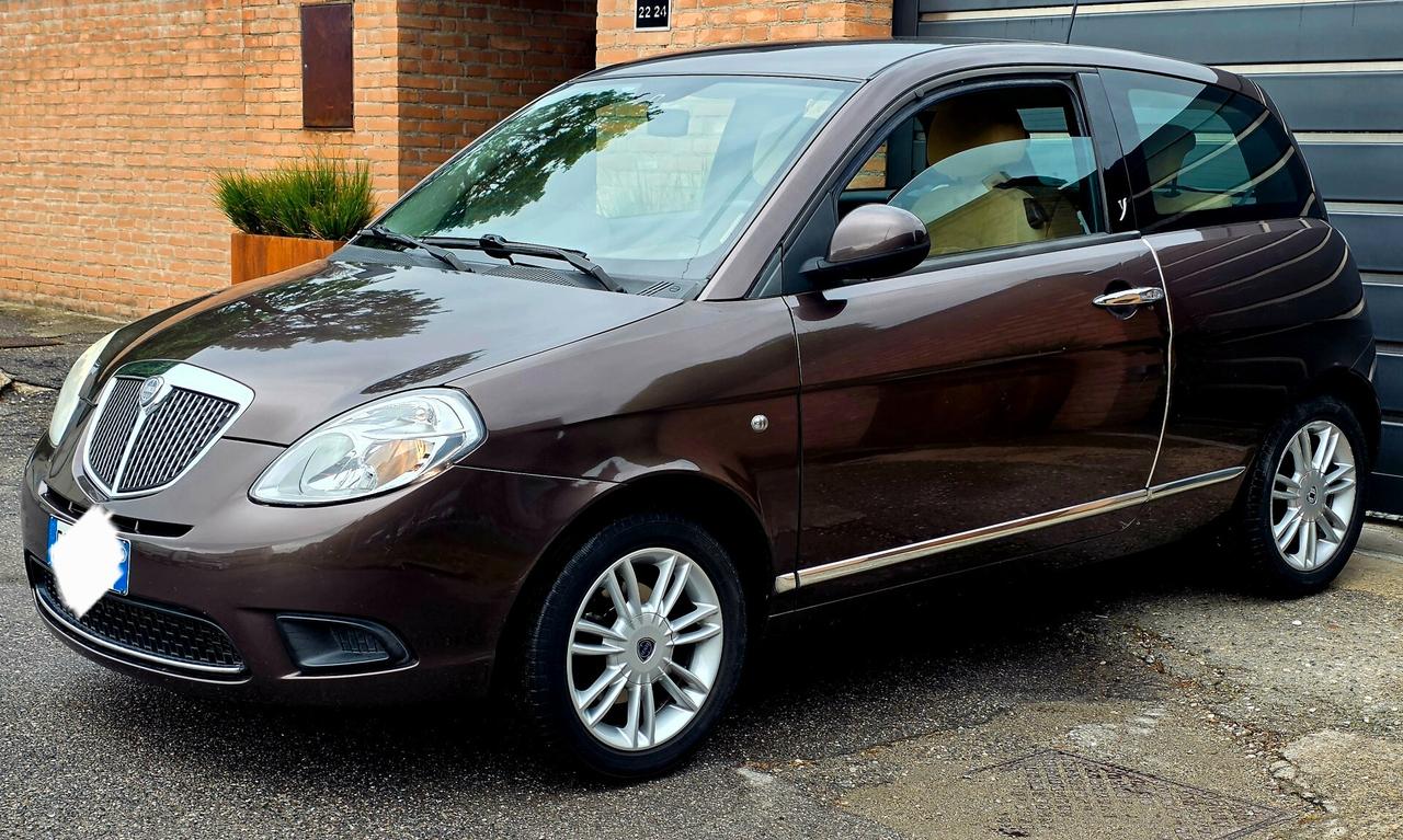 Lancia Ypsilon diva benzină GPL 1.2 neopatentati