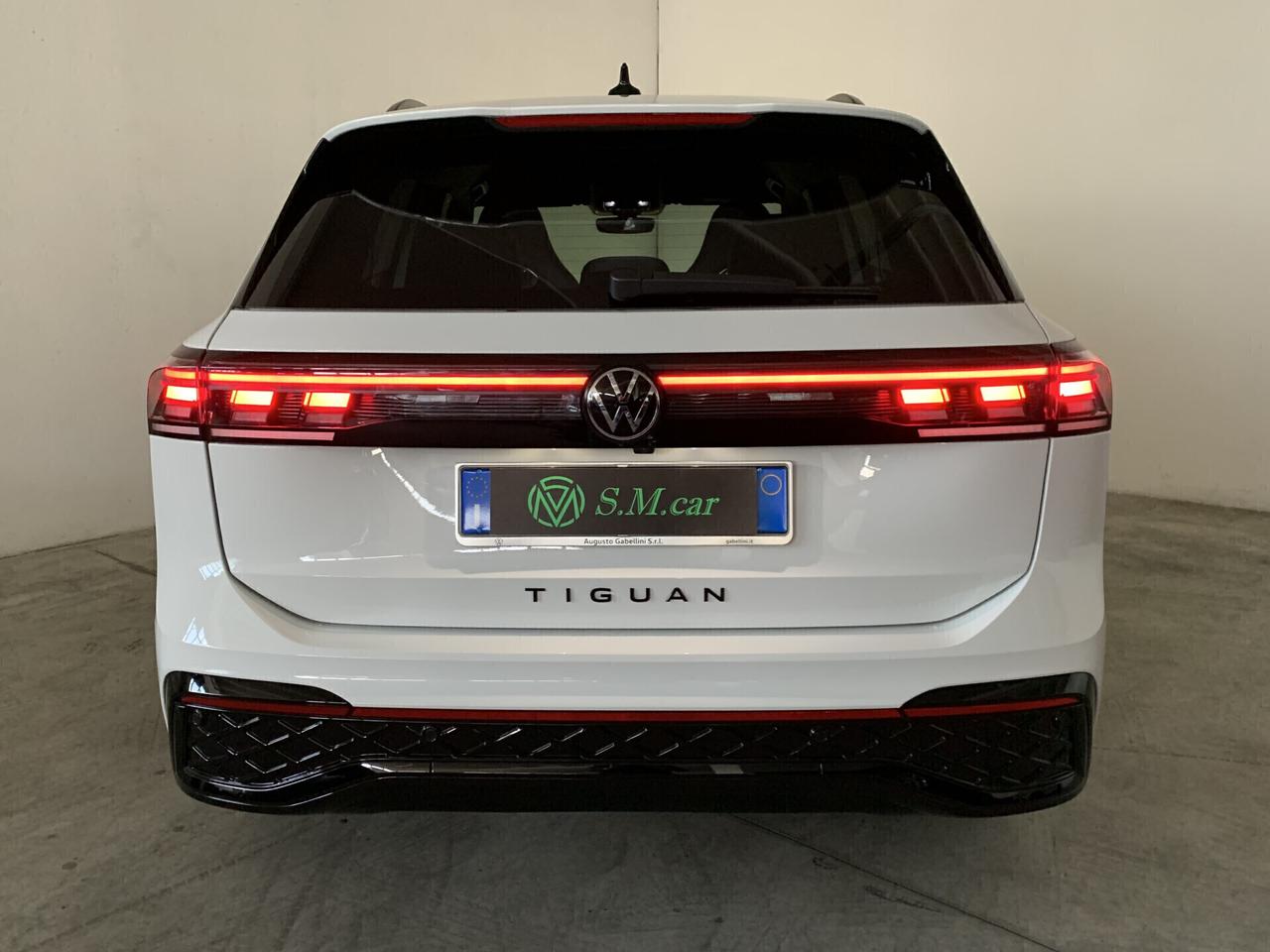 Volkswagen Tiguan R-Line eTSI GARANZIA FINO 2028