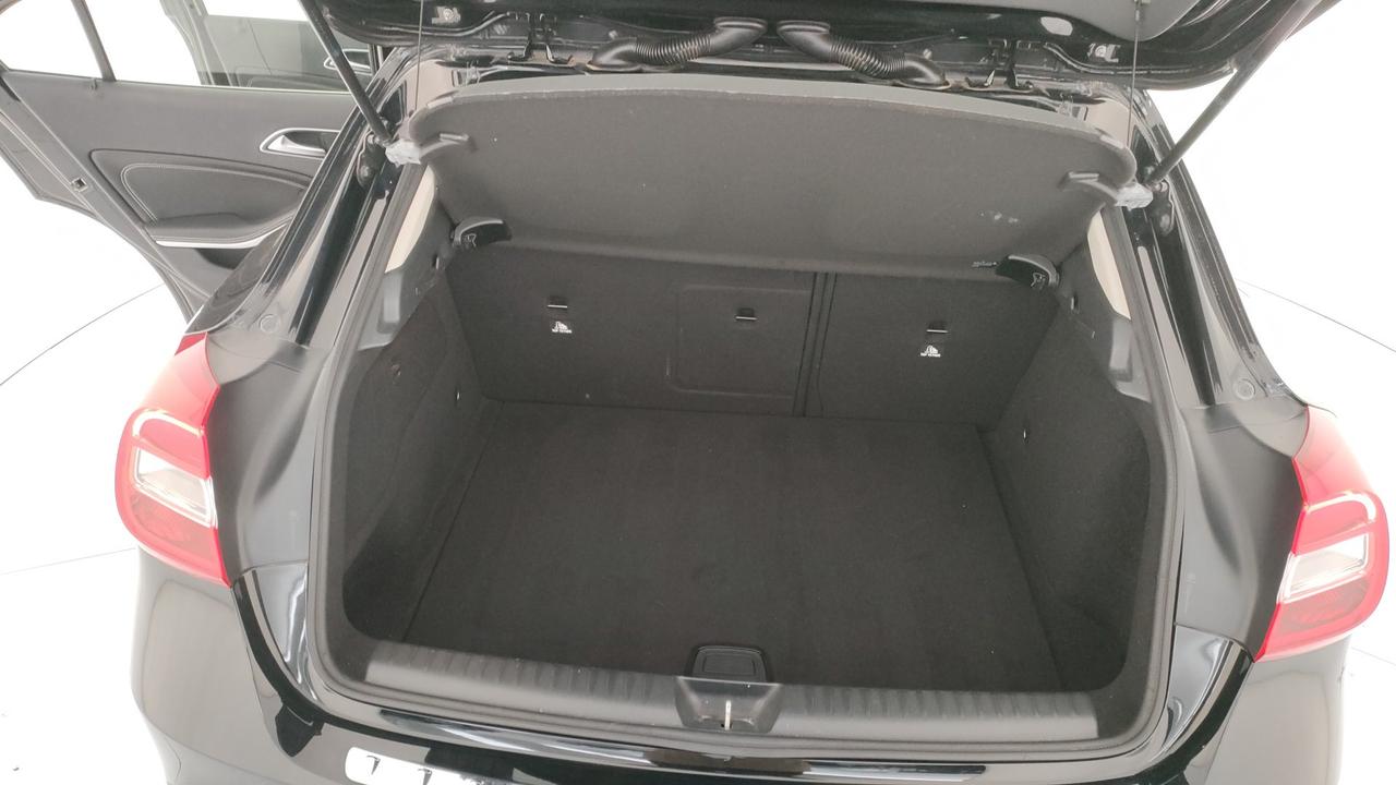 Mercedes-Benz GLA 180 d (cdi) Sport