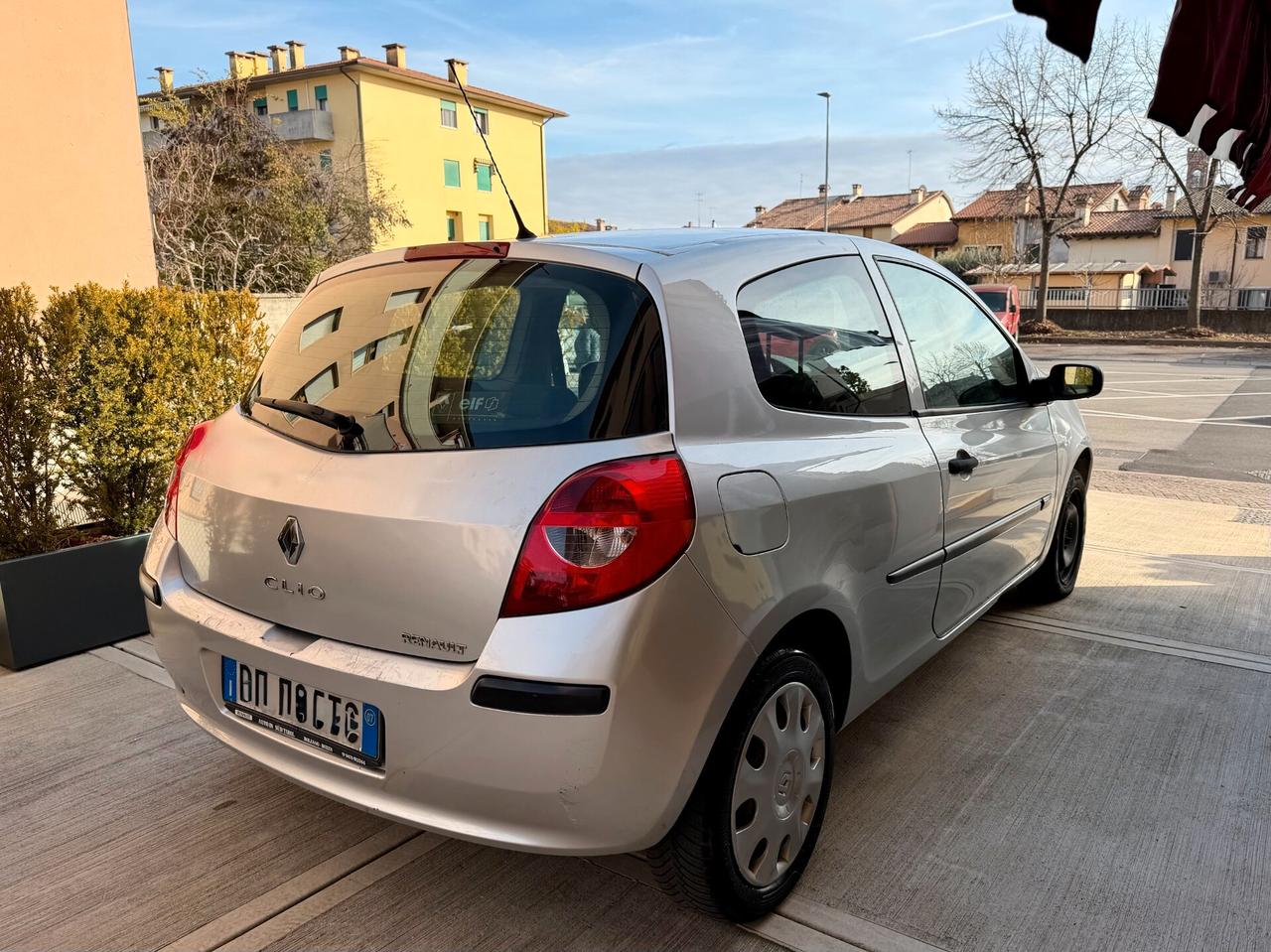 Renault Clio Storia 1.2 3 porte Confort