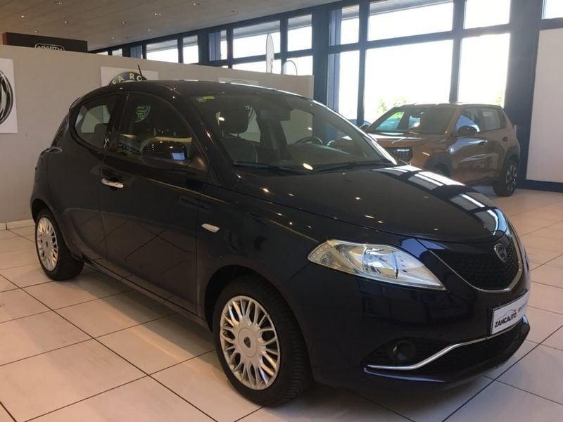 Lancia Ypsilon 1.2 69cv Gold