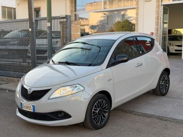 Lancia Ypsilon 1.2 69 CV GPL Ecochic Gold-2021