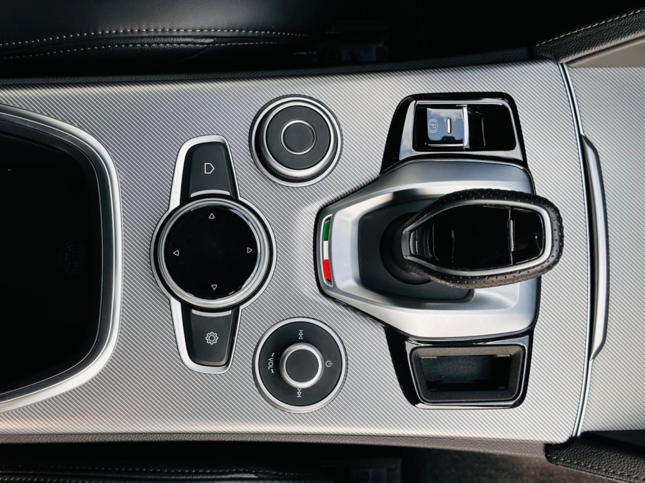 Alfa Romeo Stelvio 2.2 Turbodiesel 210 CV AT8 Q4 Veloce