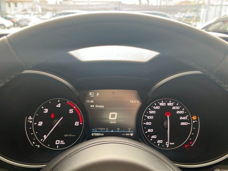 Alfa Romeo Stelvio 2.2 Turbo Diesel 160CV Business AT8 RWD