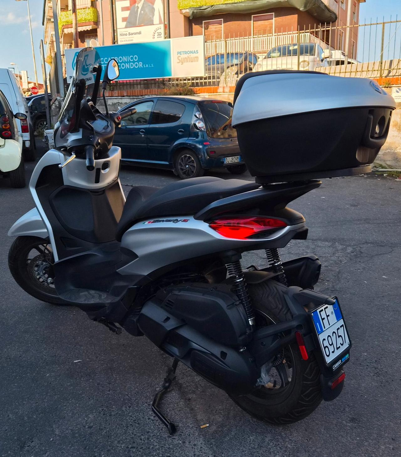 Piaggio Beverly 400 Sport