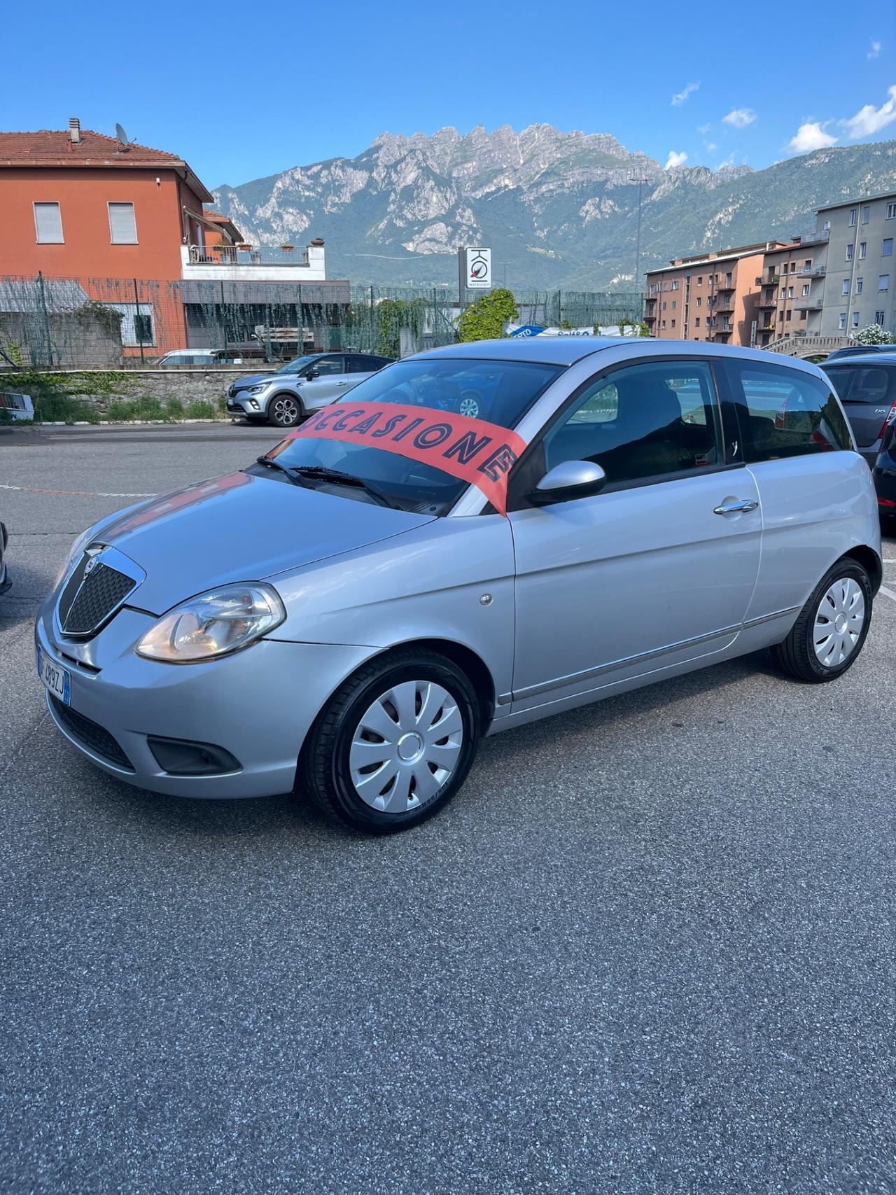 Lancia Ypsilon 1.2 Argento