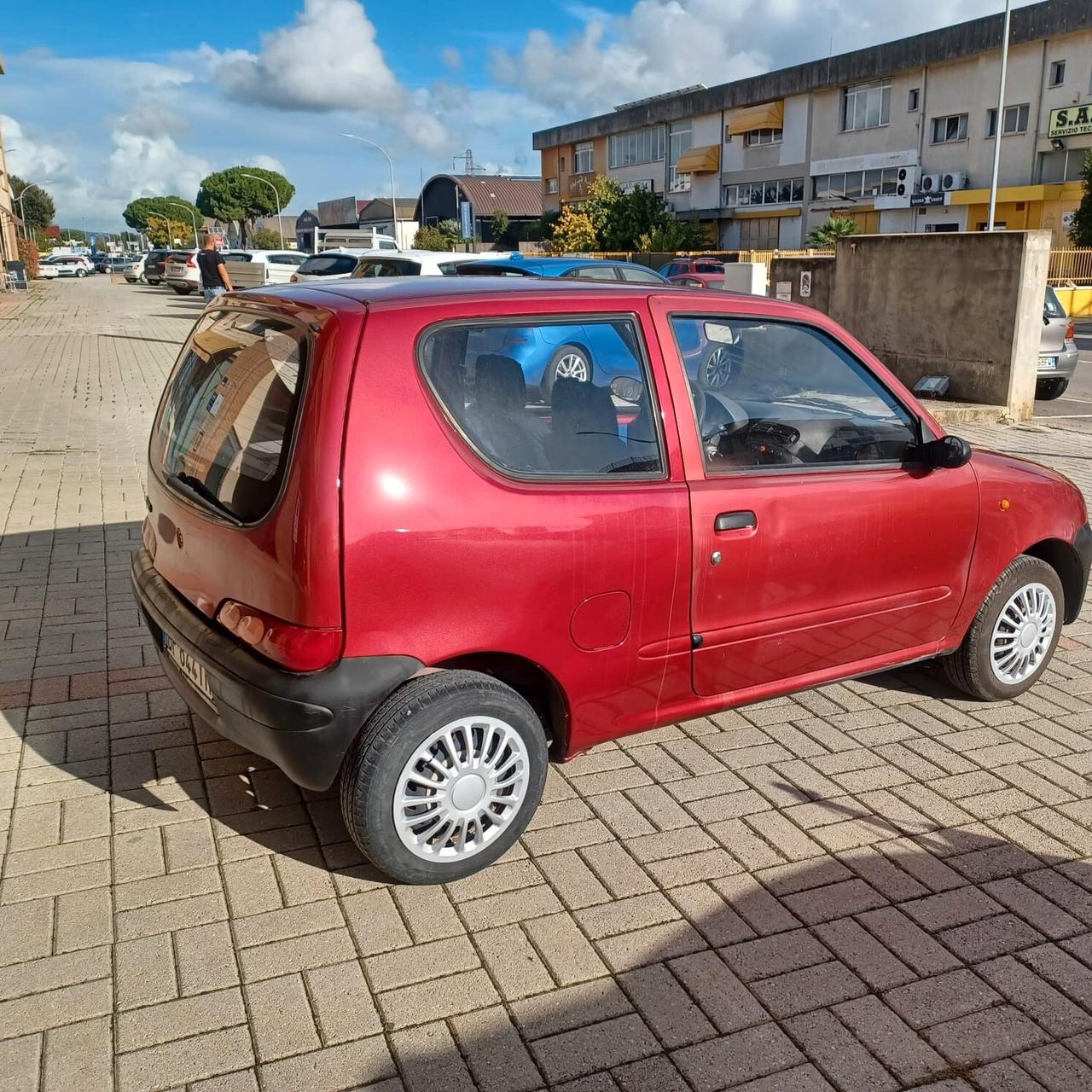 MECCANICAMENTE PERFETTA FIAT 600