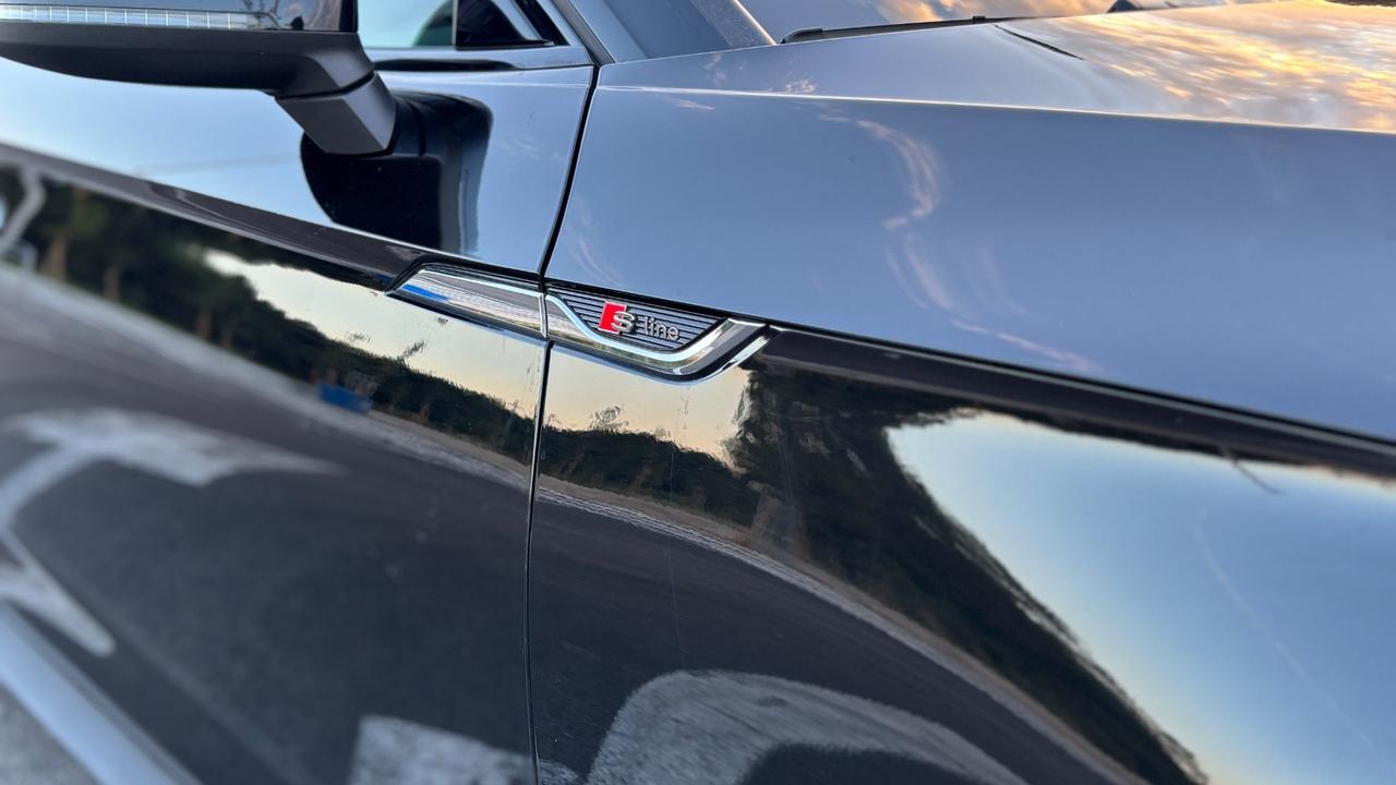 Audi A5 BlackPiano 40 TDI quattro Sline