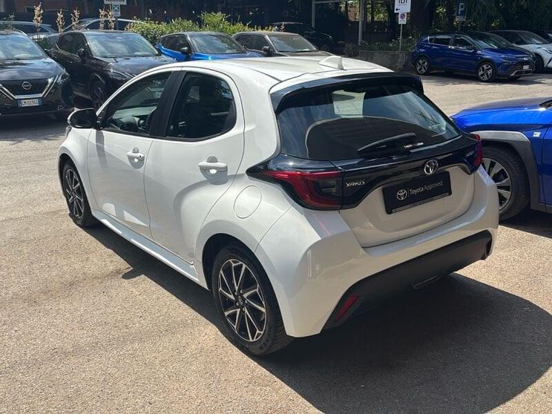 Toyota Yaris Hybrid Trend MY22