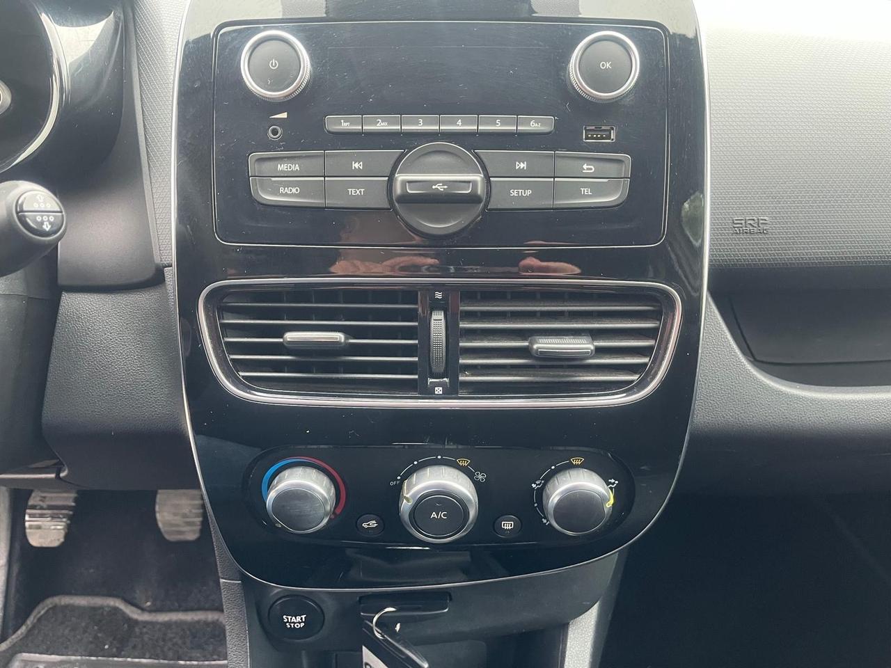 Renault clio 5P-900 gpl/90cv- restyling -11/2017