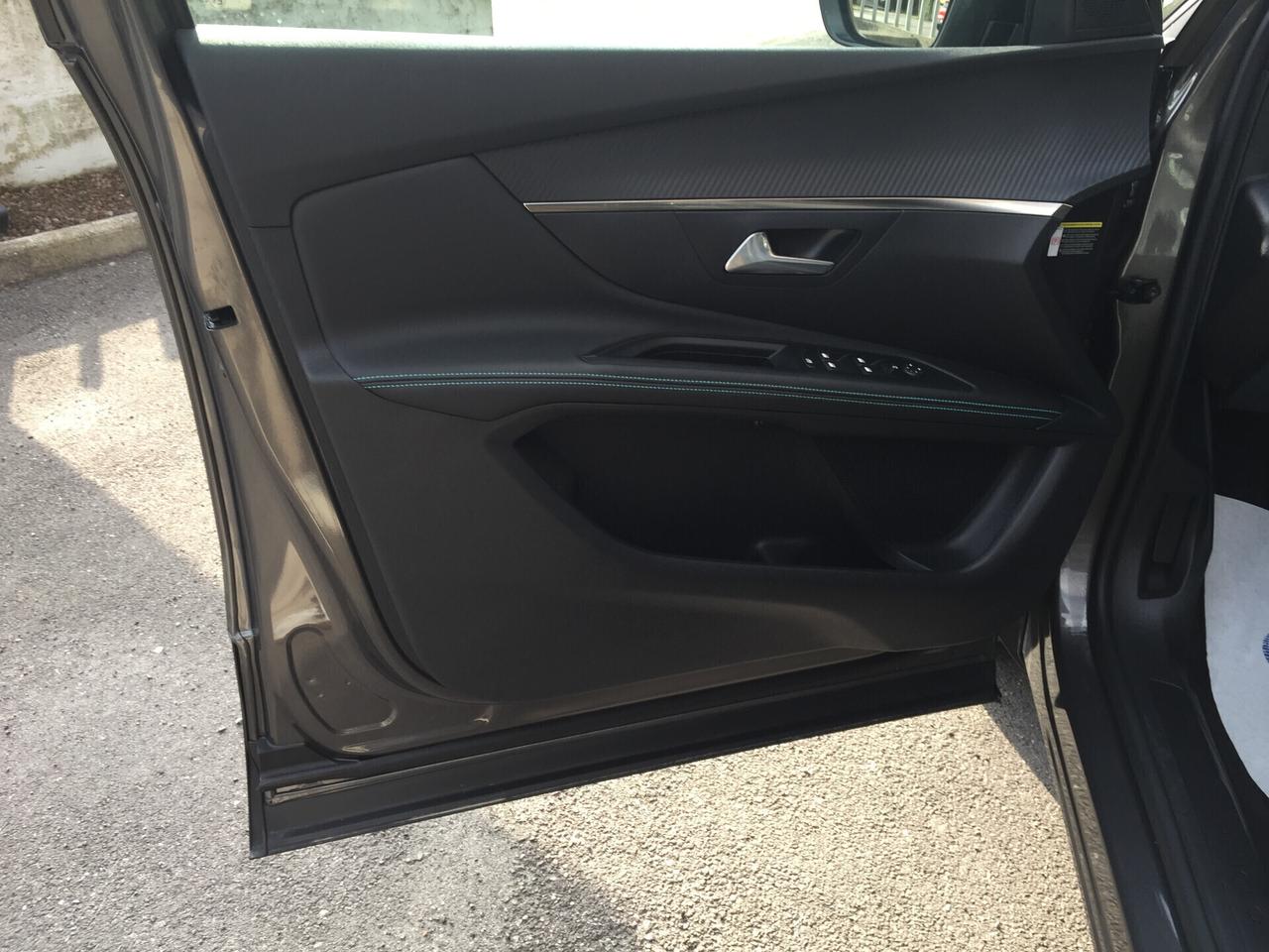 Peugeot 5008 BlueHDi 130 S&S EAT8 Allure Pack 7 POSTI