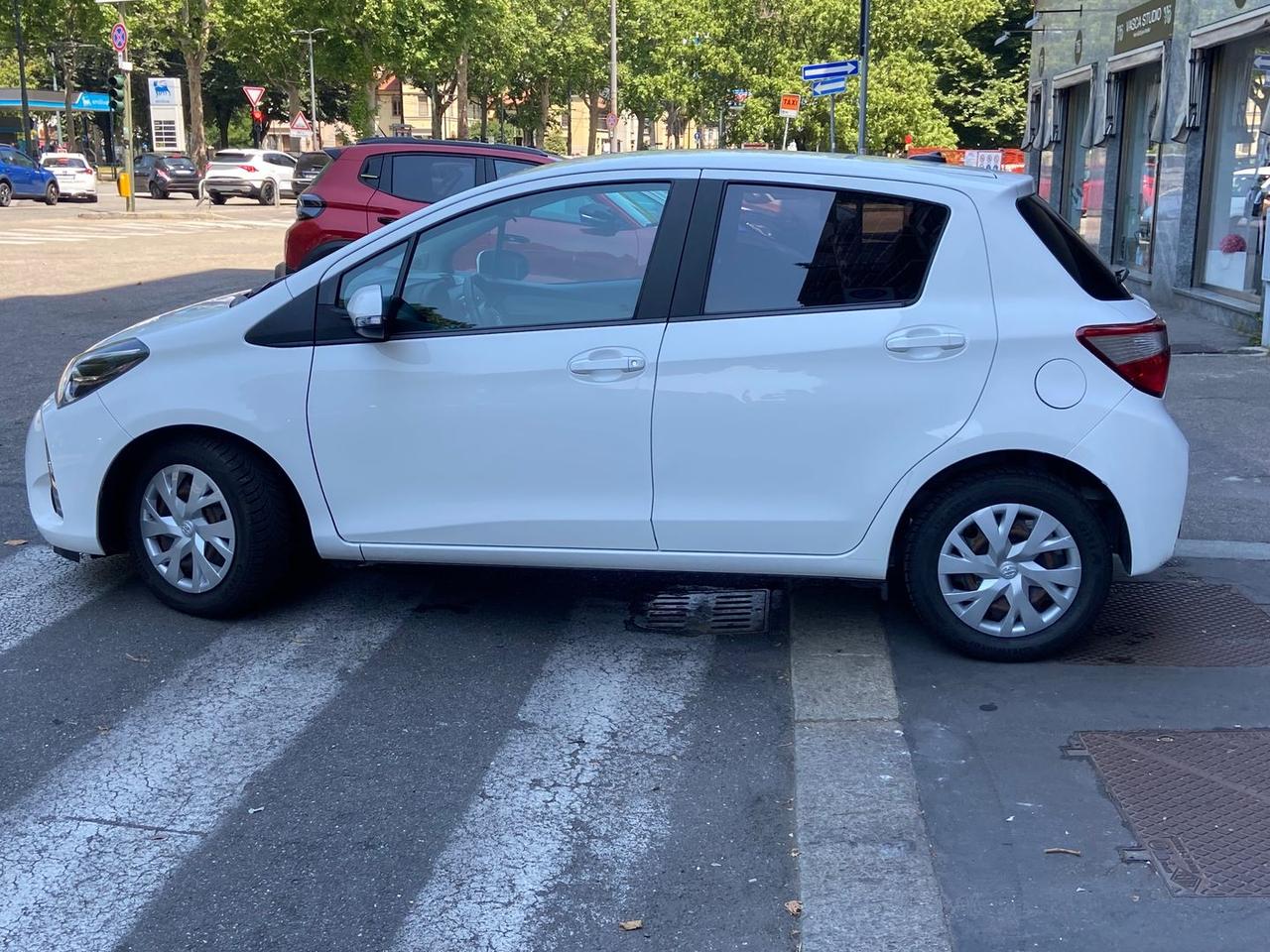 Toyota Yaris Active 1.0 VVT-i #11062