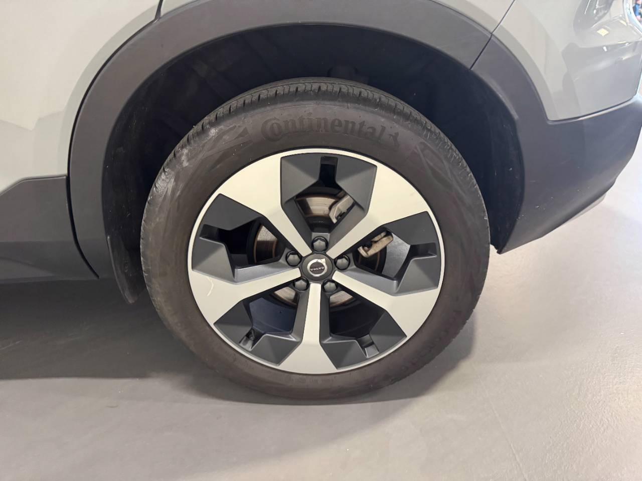 VOLVO XC40 T2 CORE AUTO