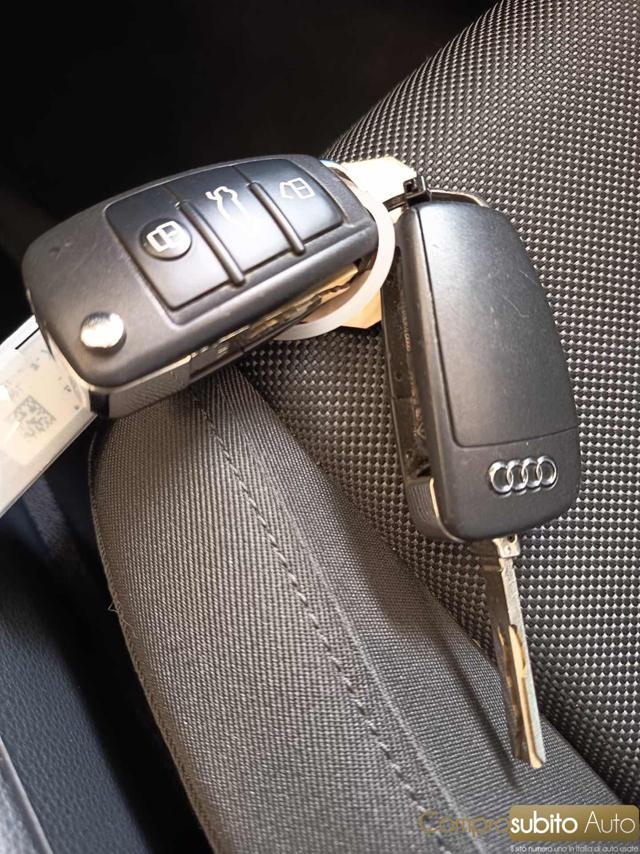 AUDI Q3 35 TDI quattro Business