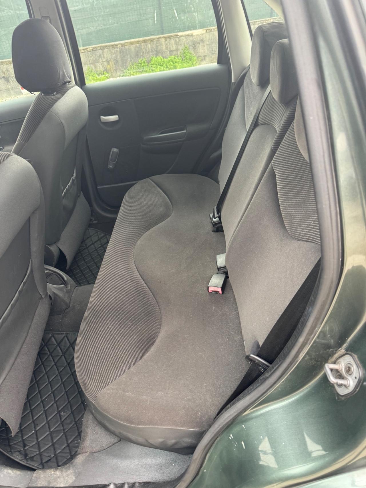 Citroen C3 1.1 airdream Elegance benzina neopatentati