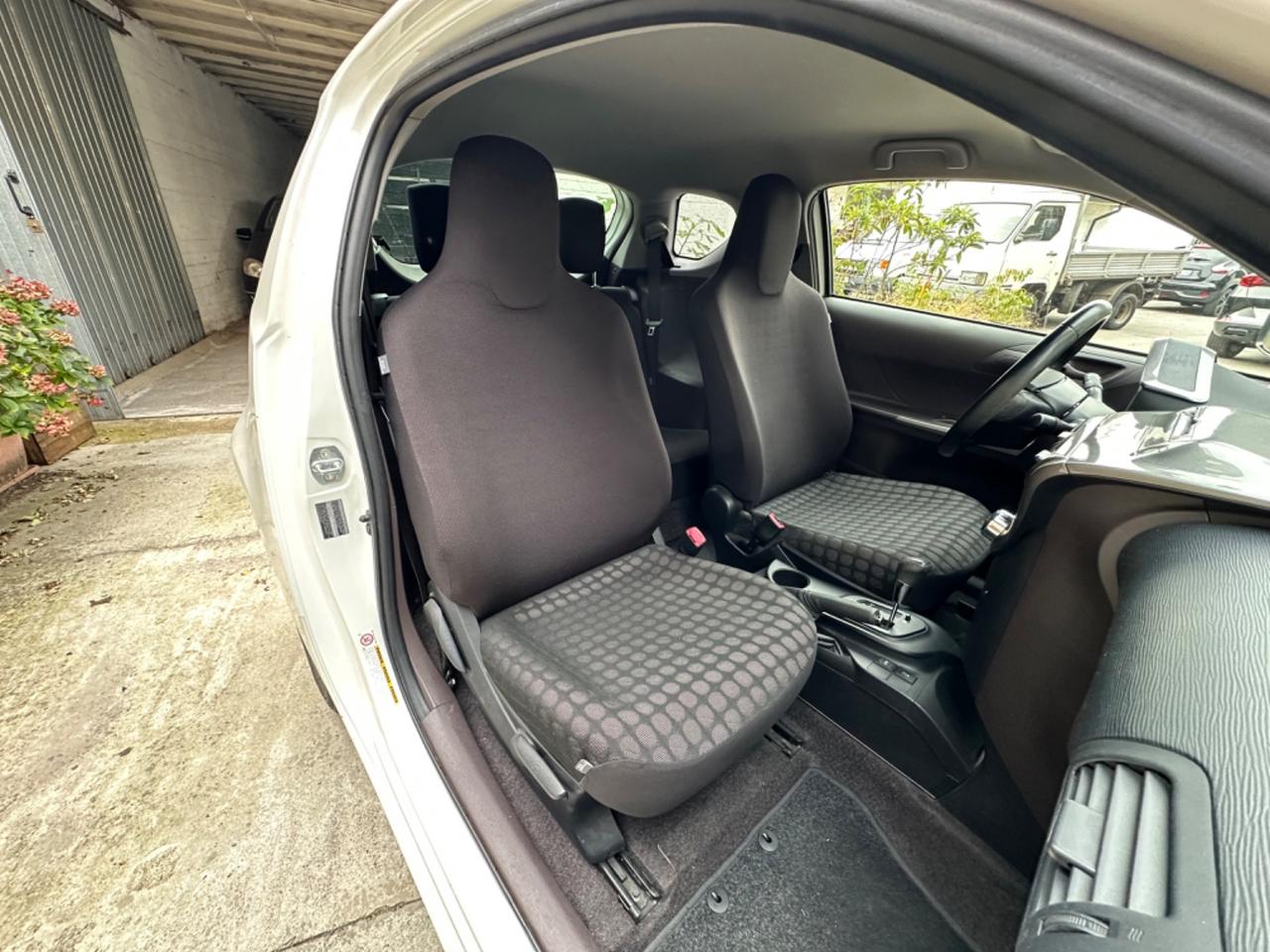 Toyota iQ 1.0 Sol - Autonavigli