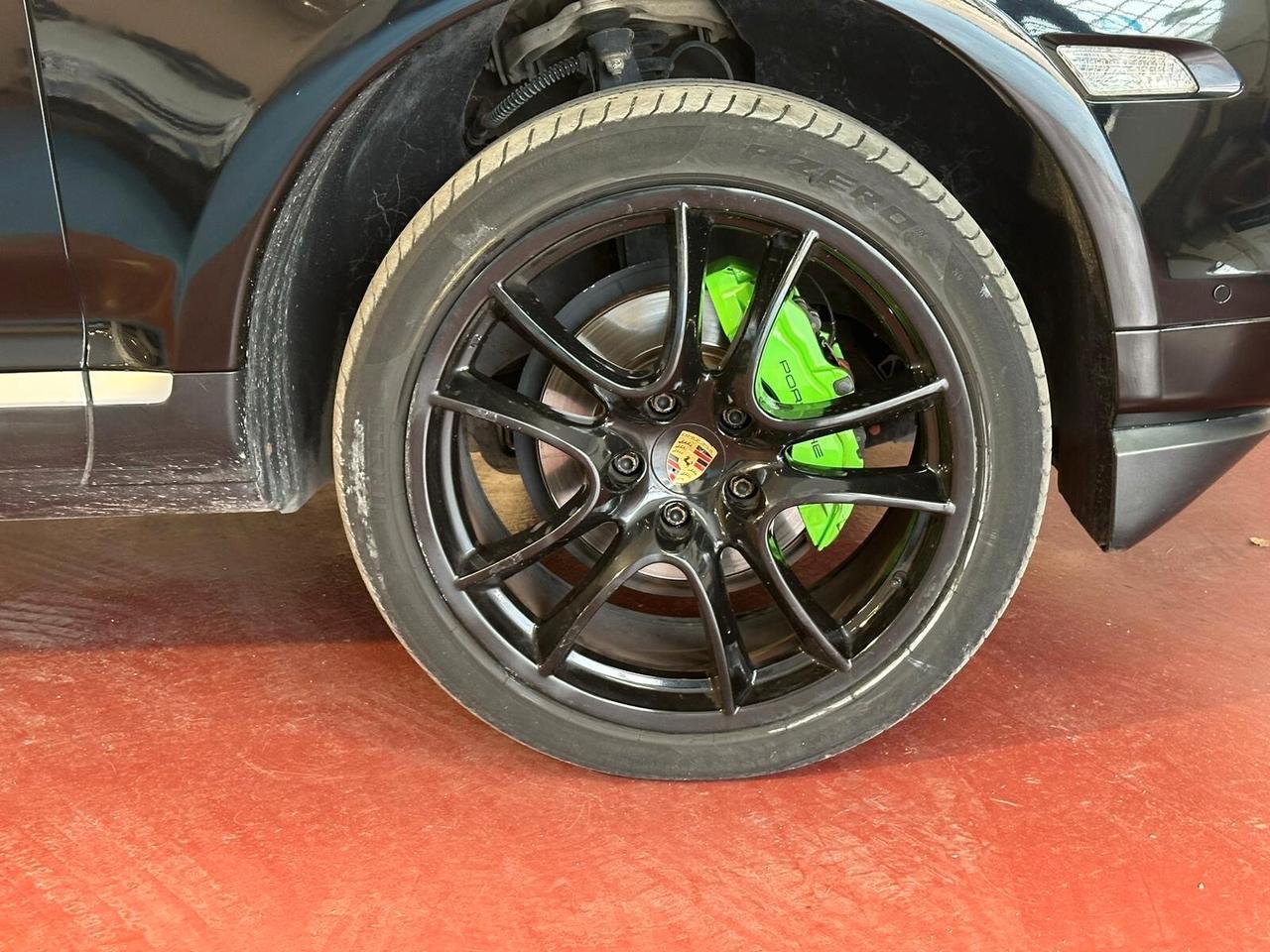 Porsche Cayenne 3.2 V6 cat GPL