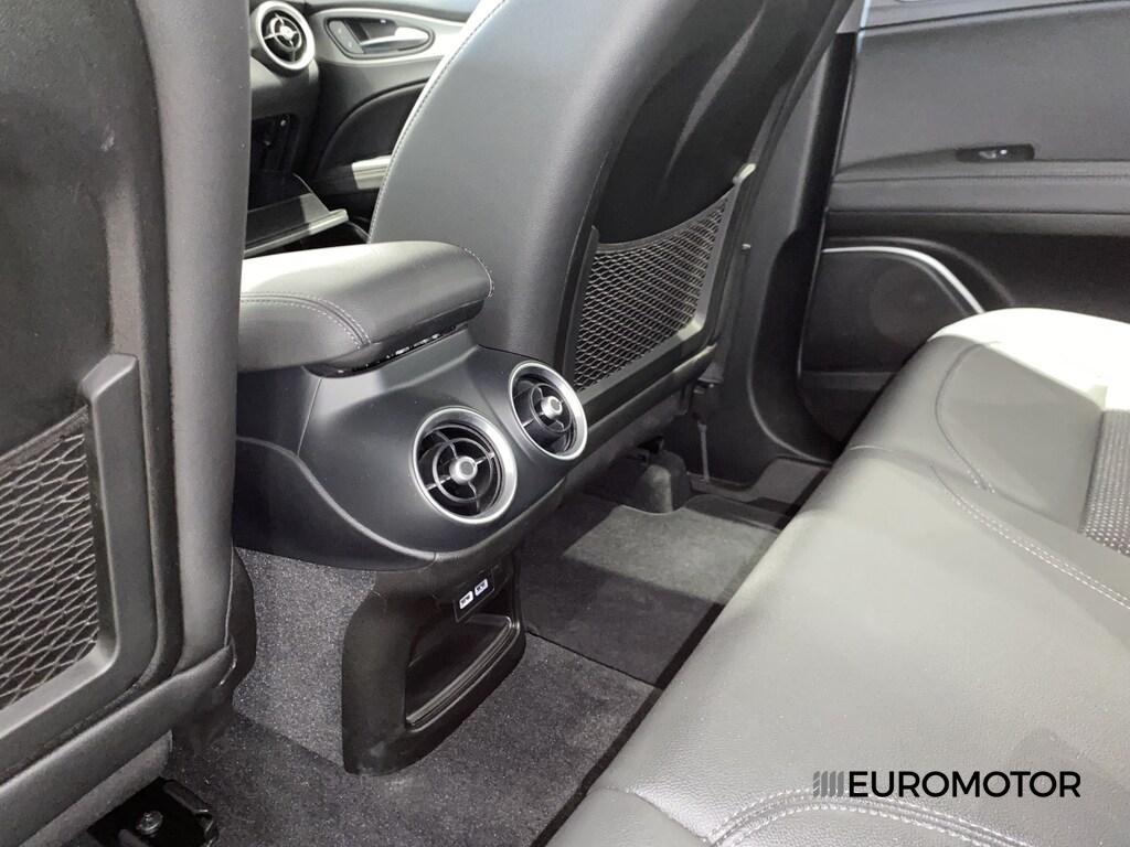 Alfa Romeo Stelvio 2.2 Turbo Sprint RWD AT8