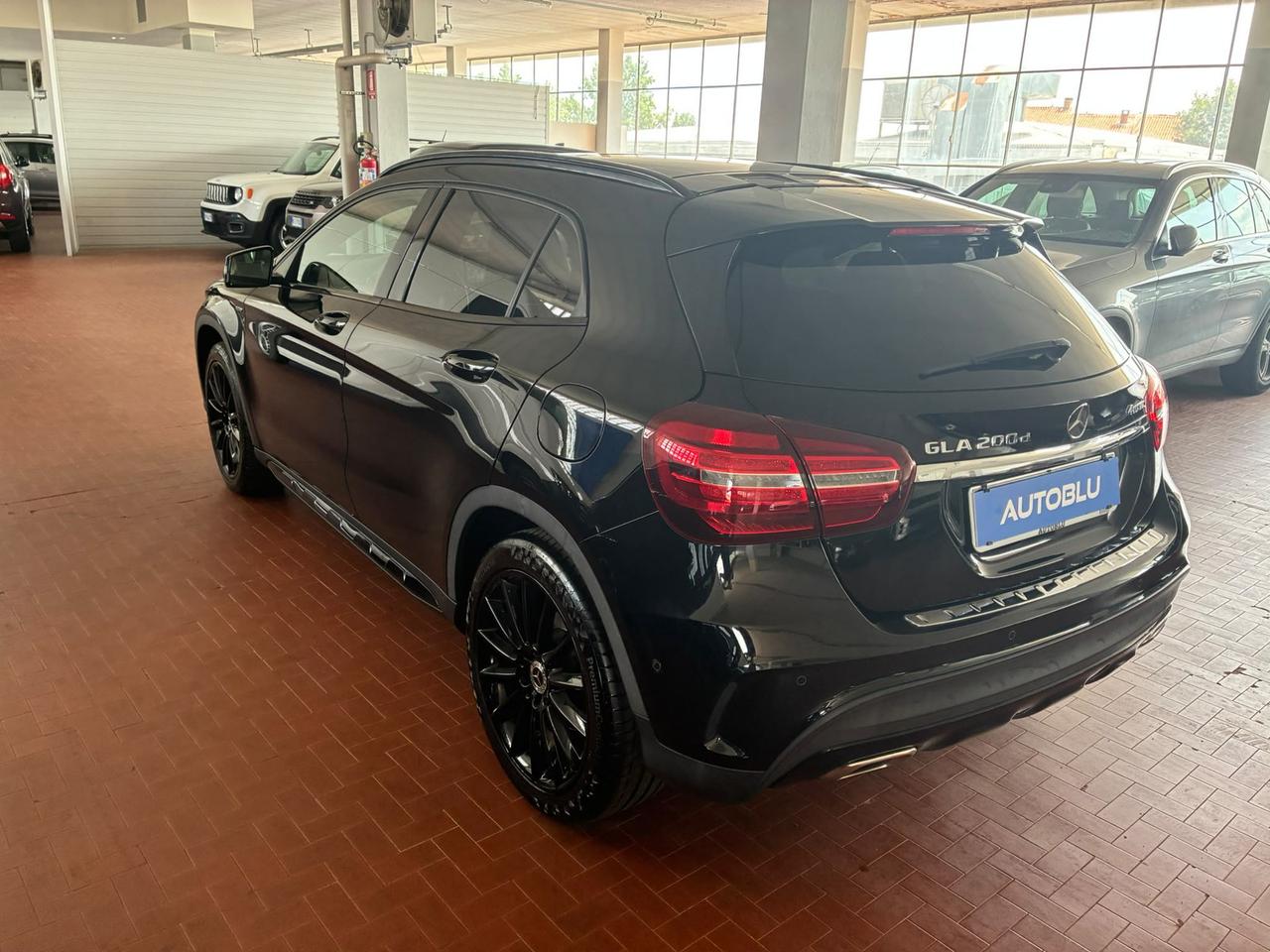 Mercedes-Benz GLA 200 d night edition 4matic auto