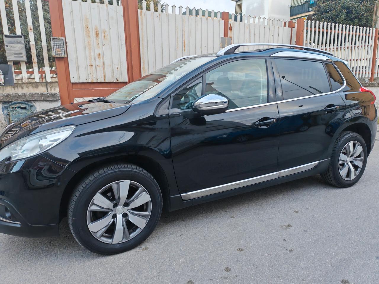 Peugeot 2008 1.6 HDi NUOVA E FULL