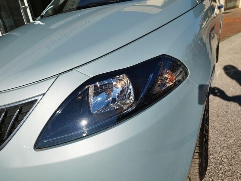 Lancia Ypsilon 1.0 FireFly 5 porte S&S Hybrid Platino