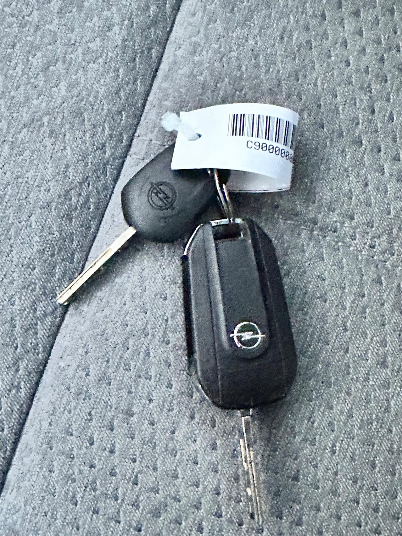 Opel Corsa 1.2 03/2025 incedentata