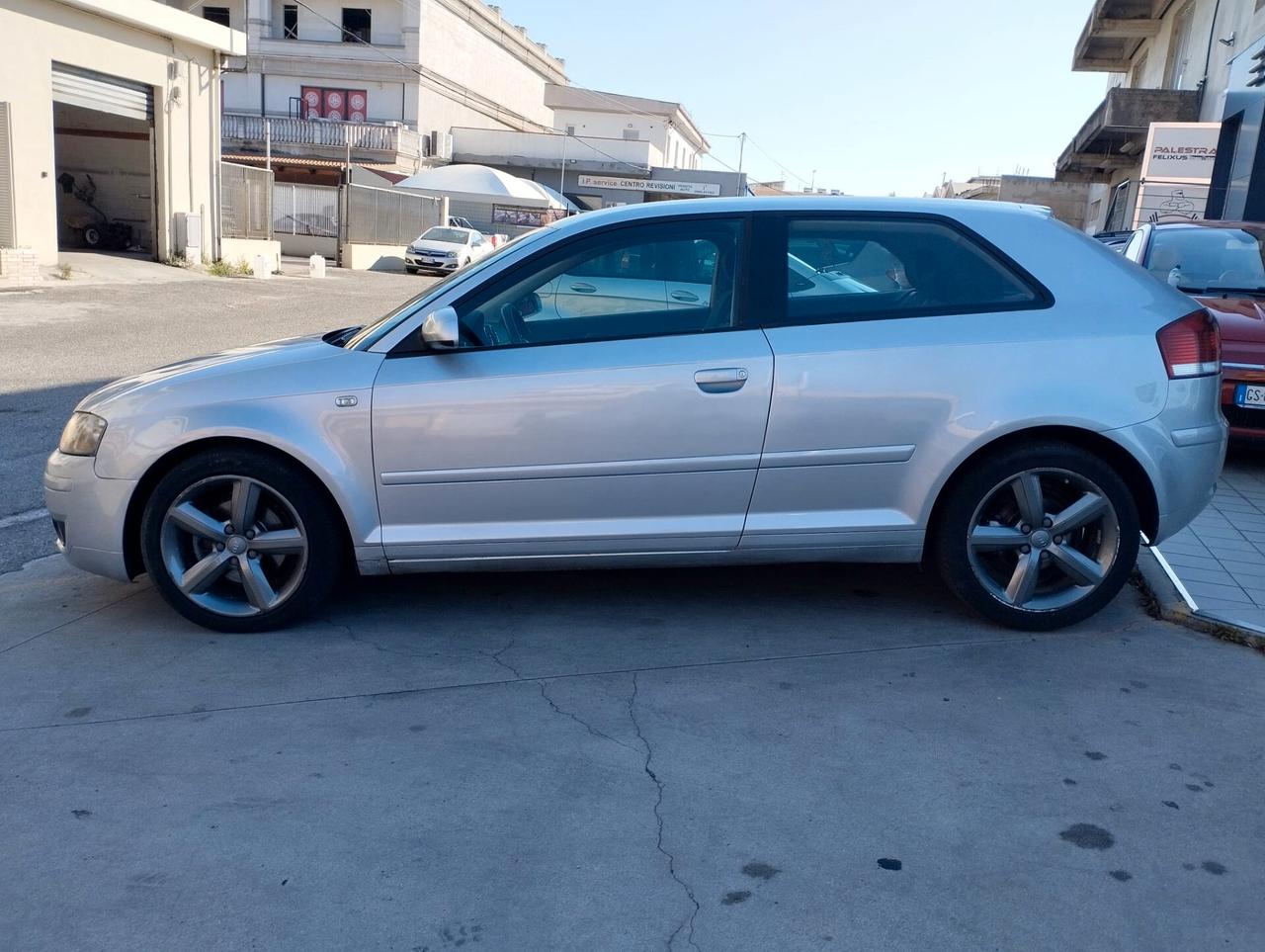 Audi A3 2.0 16V TDI Ambiente