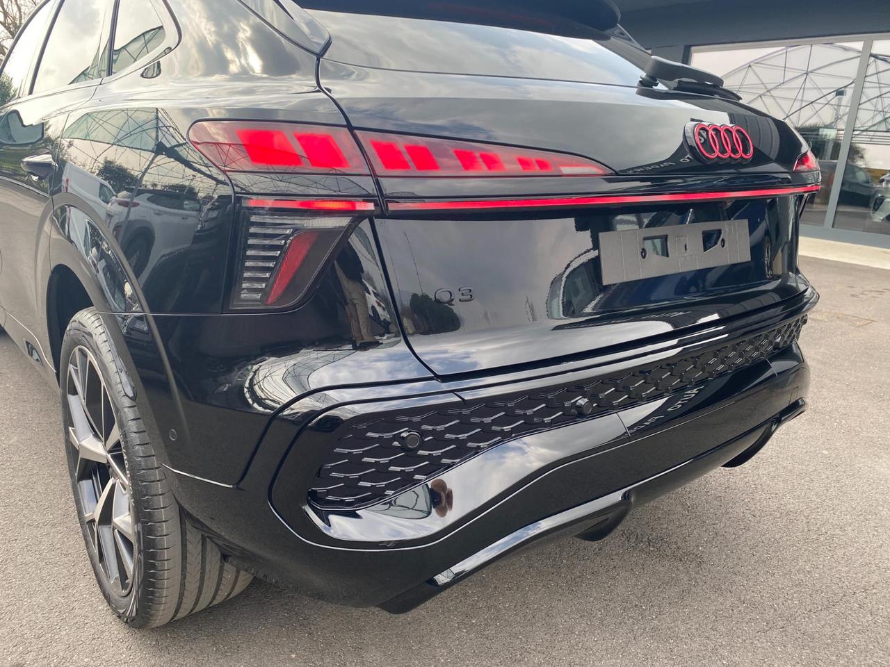 AUDI Q3 Sportback 2.0 tdi S line 150cv s-tronic, CERCHI 20, TETTO