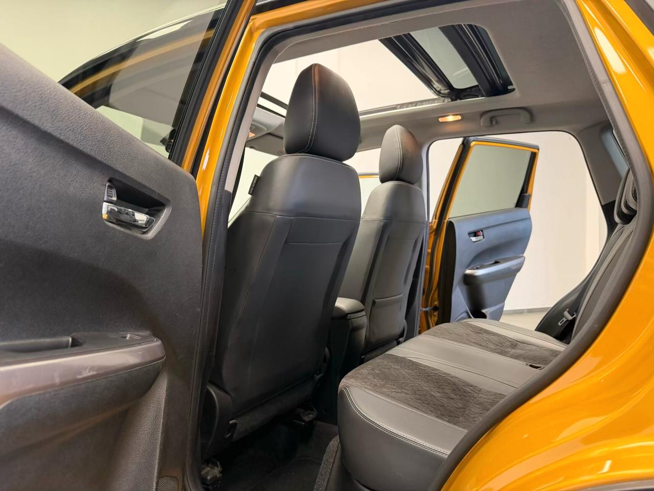 Suzuki Vitara 1.4 Hybrid Top