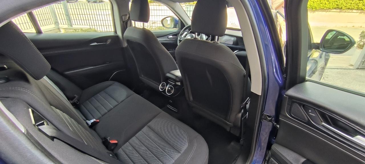 Alfa Romeo Stelvio 2.2 Turbodiesel 190 CV AT8 Q4 Sprint