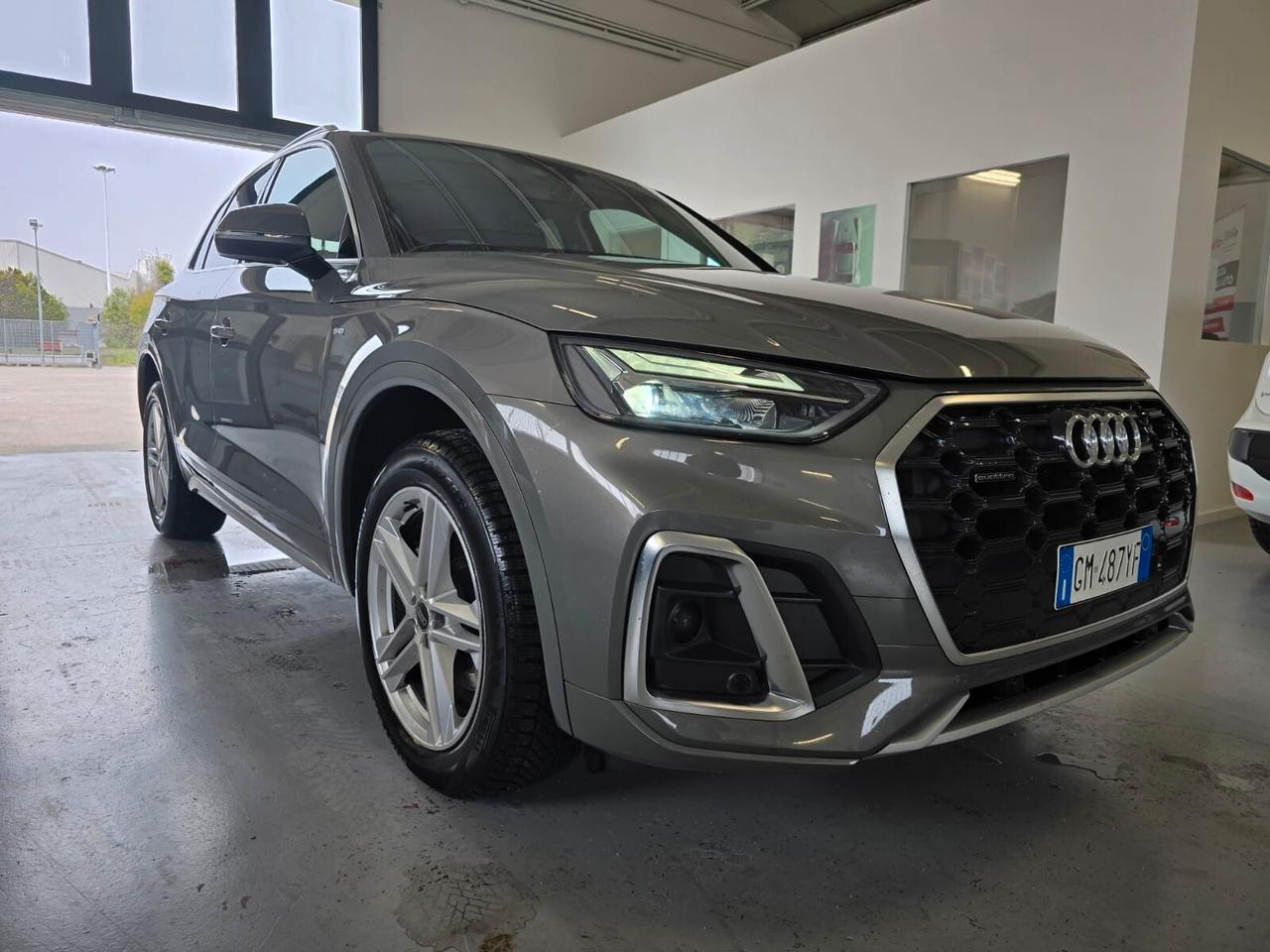Audi Q5 40 TDI 204 CV quattro S tronic line