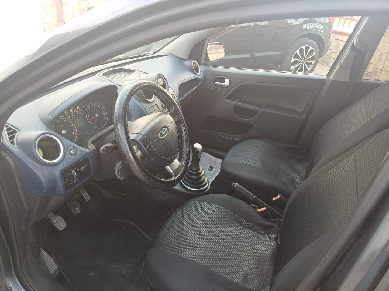 Ford Fiesta 1.4 TDCi 5p. Titanium