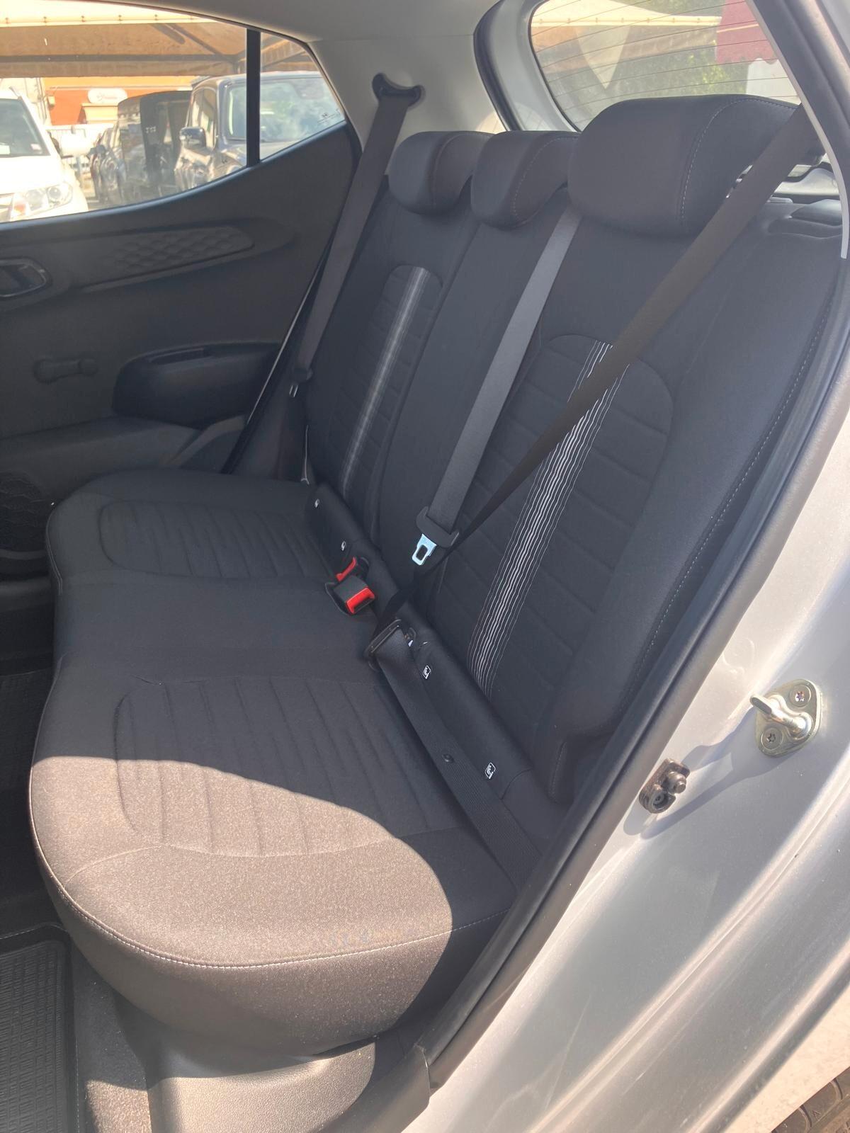 HYUNDAI i10 1.0 MPI Tech