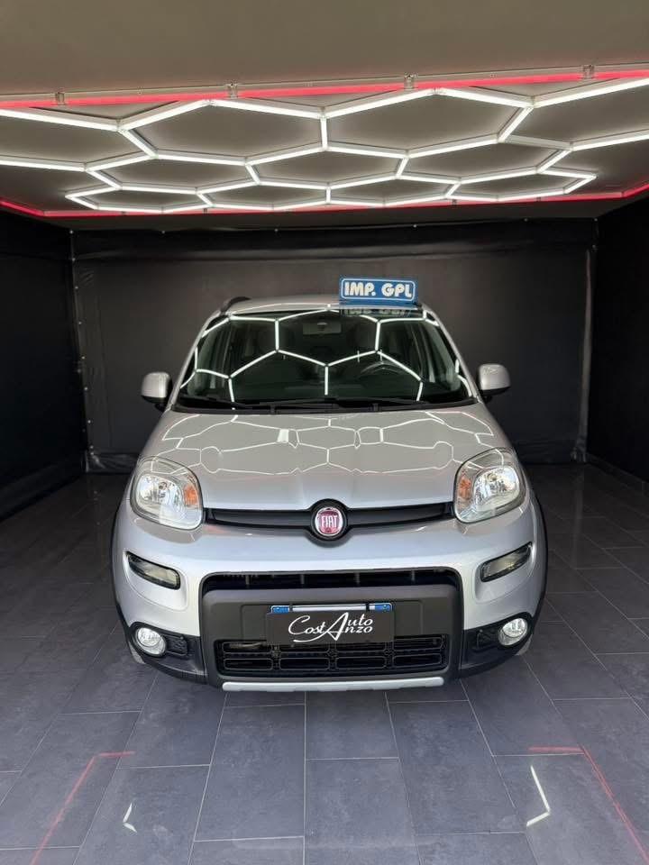 Fiat Panda GPL 4X4 DESIGN 2017