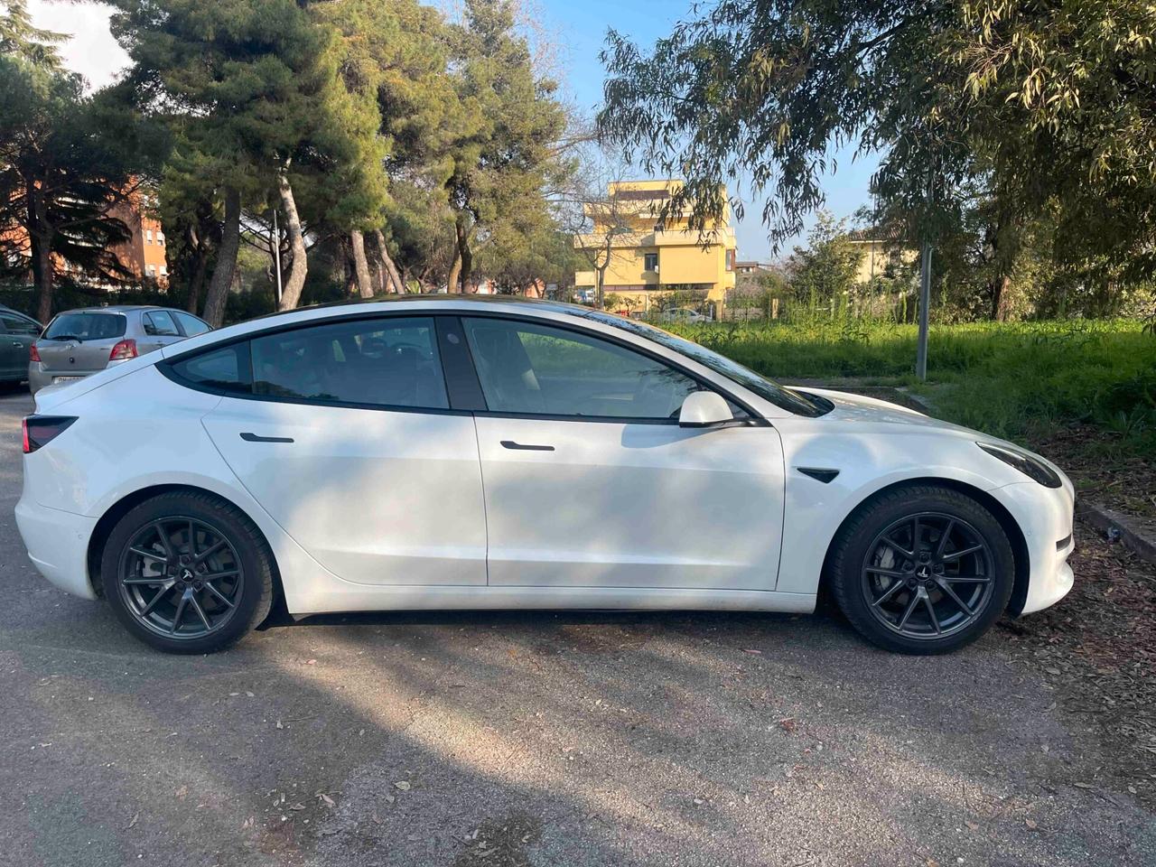 Tesla Model 3 Long Range Dual Motor AWD 82KWH