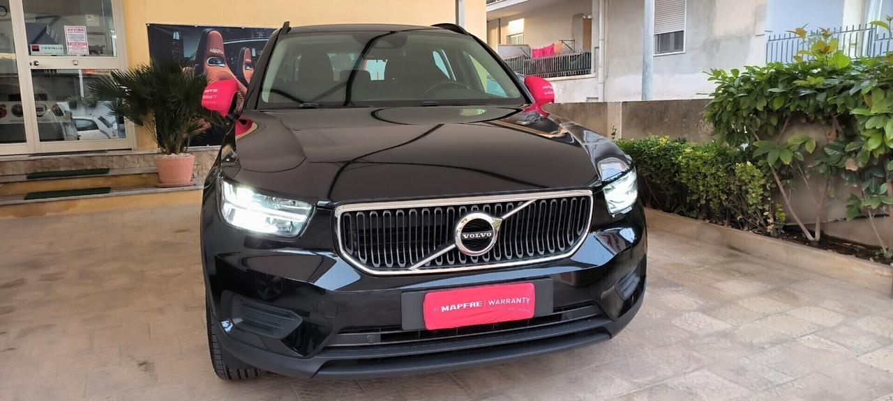 Volvo XC40 D4 AWD Geartronic Momentum