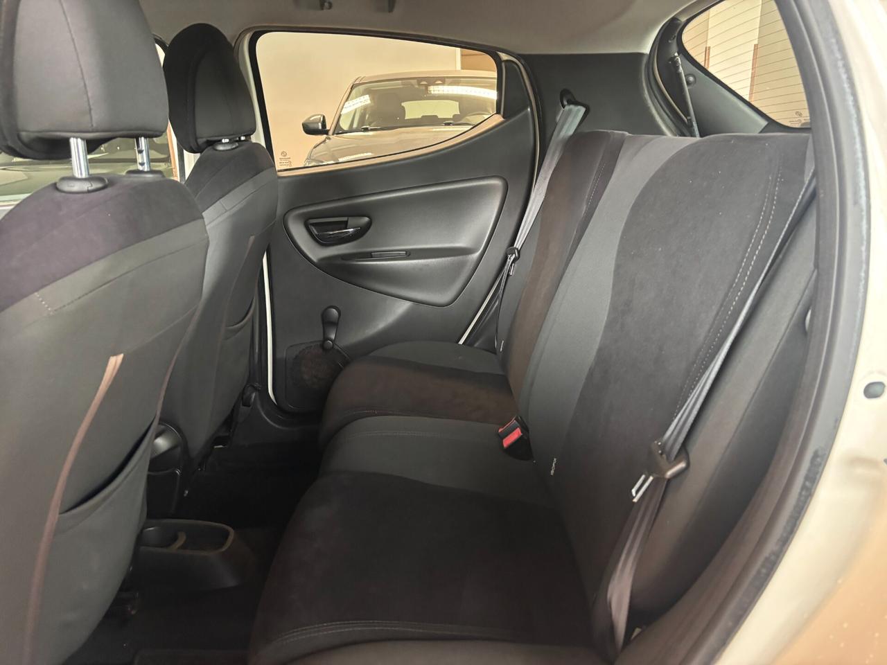 Lancia Ypsilon 1.3 mjt Silver s *PER NEOPATENTATI