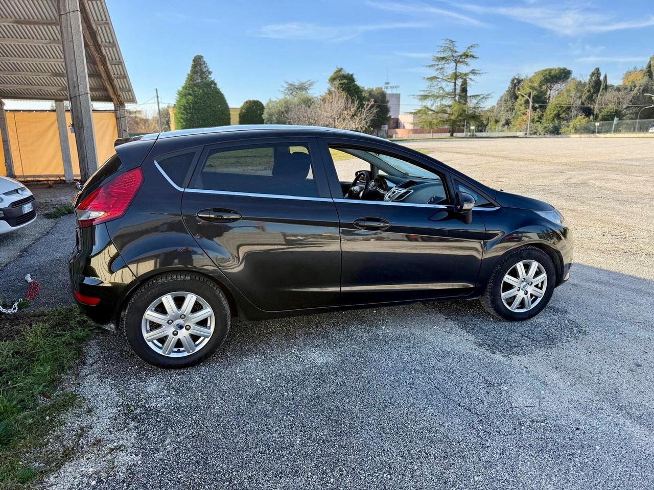 Ford Fiesta Diesel 1.4 TDCi Neopatentati UNIPRO