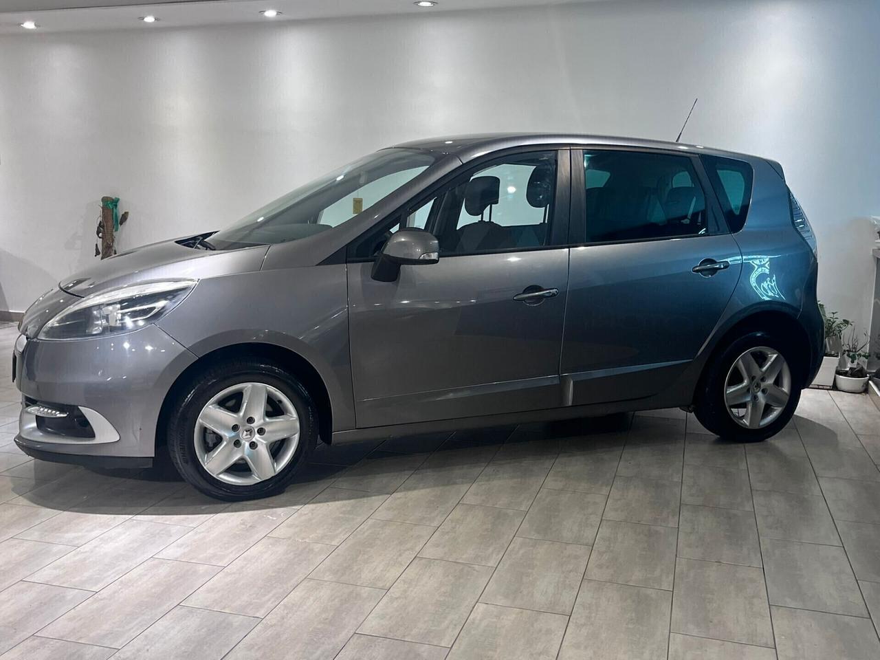 RENAULT SCENIC XMOD 1.6 GPL 110CV MOTORE NUOVO ANNO 2013