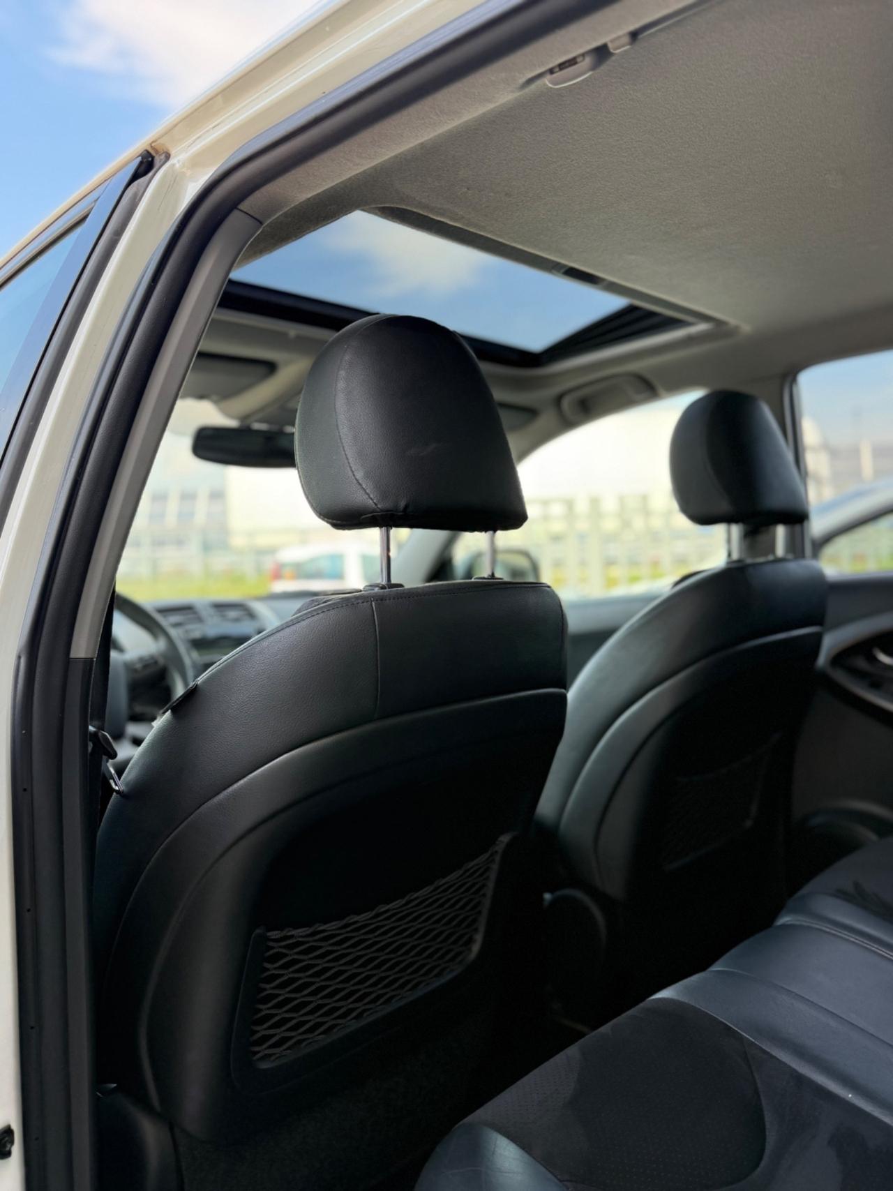 Toyota RAV 4 RAV4 Crossover 2.2 D-4D 150 CV DPF Exclusive