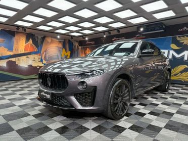Maserati Levante V6 430 CV S AWD Granlusso (218)