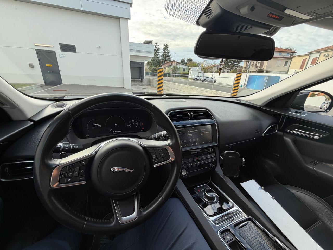 Jaguar F-Pace 2.0 20d Turbo Prestige #10220