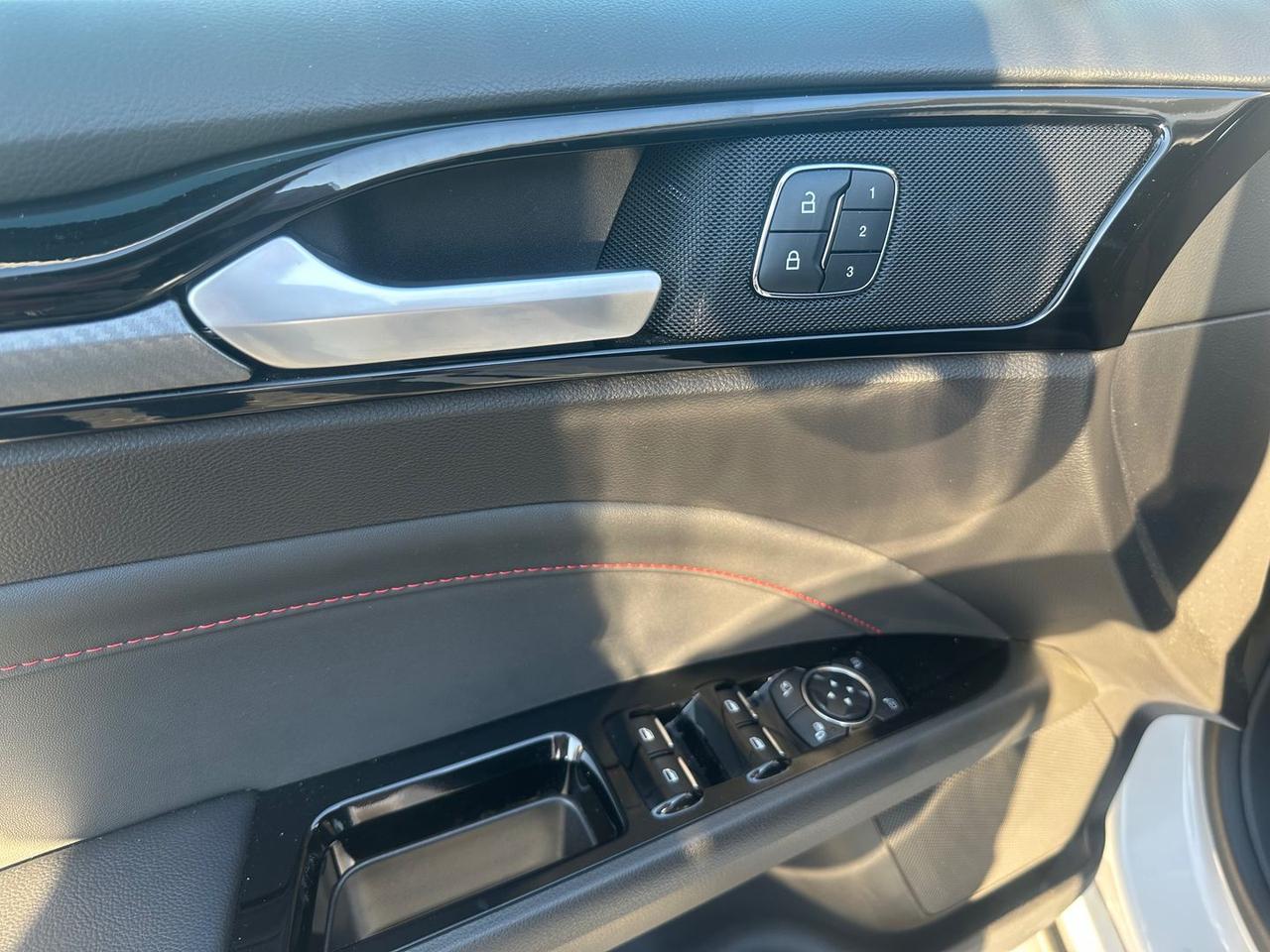 Ford Mondeo ST Line Business 2.0 HEV #10256