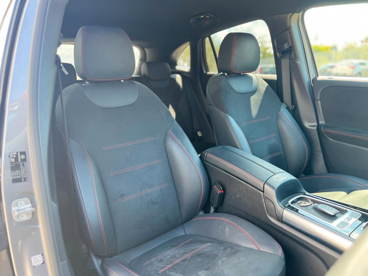 Mercedes-benz GLA 200 d 150cv AMG Premium UNICO PROPRIETARIO IVA ESPOSTA