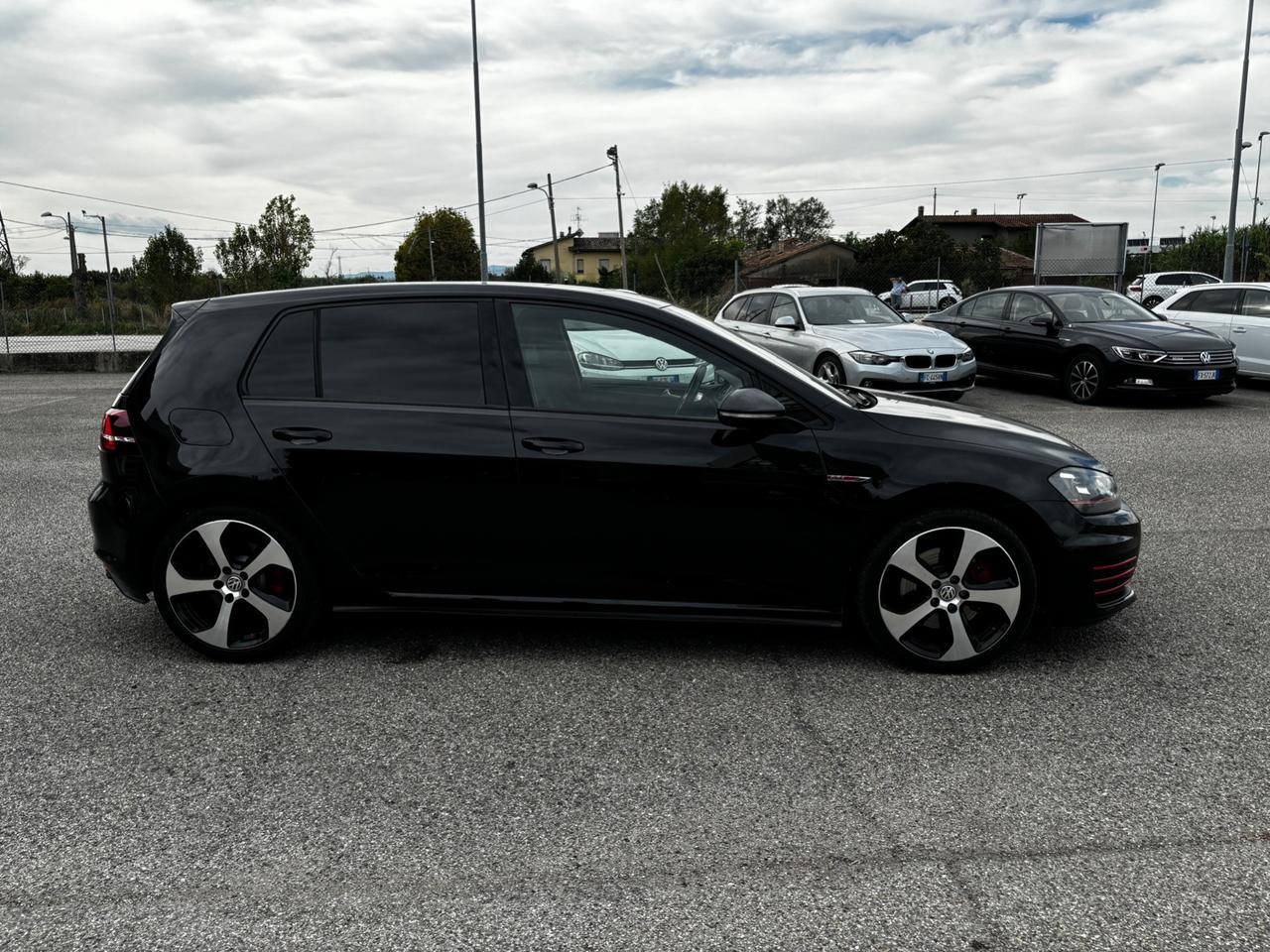 Volkswagen Golf GTI 2.0 TSI 5p. BlueMotion Technology - 2013