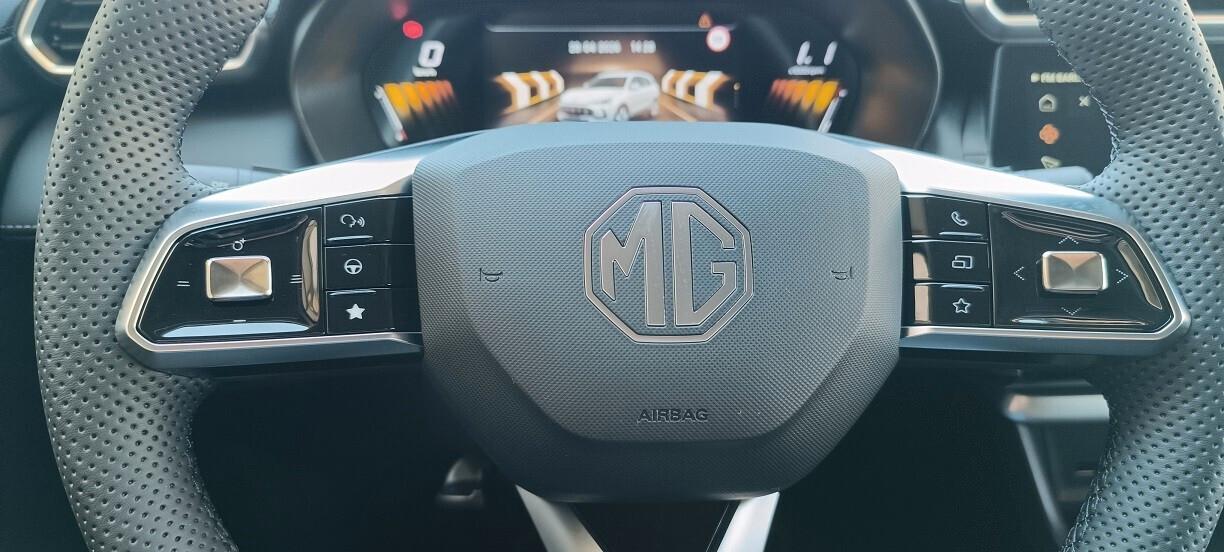 Mg ZS 1.5 Hybrid+ Luxury