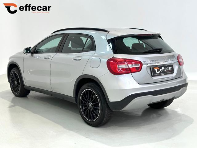 MERCEDES-BENZ GLA 200 d Automatic 4Matic Premium