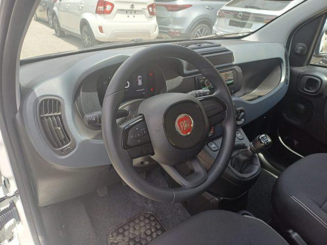 FIAT Panda 1000 HYBRID 70 CV PDC STEREO USB BLUET ITALIA